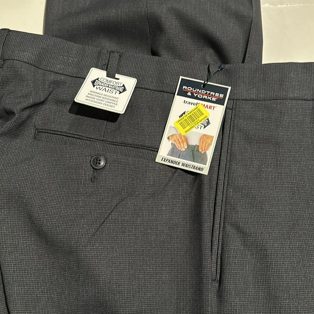 Roundtree & Yorke TravelSmart Dress Pants